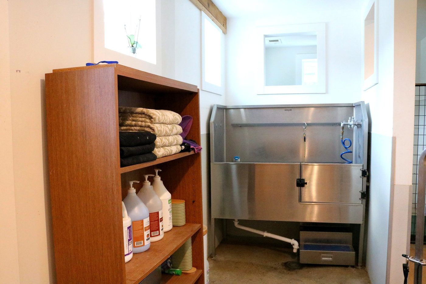 Towels, shampoos and the stainless bathing tub
